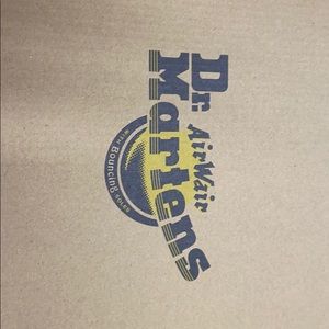 Women’s brand new never worn dr Martens